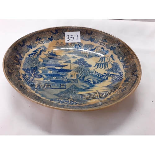 357 - Oriental Blue & White Willow Pattern Vintage Bowl.