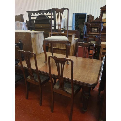 609 - Oak Extending Dining Table & Four Matching Chairs.