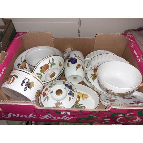 42 - Quantity of Royal Worcester 