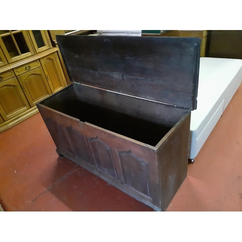 556 - Large Vintage Solid Oak Coffer with Lift Lid & Panelled Front - approx 29