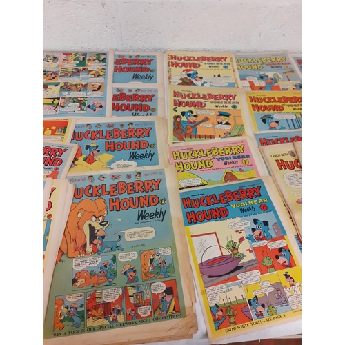 191 - 36 'Yogi Bear' & 'Huckleberry Hound' 1960's Comics.