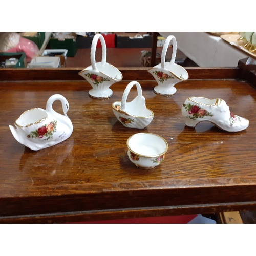 381 - Royal Albert Old Country Roses Swan, Shoe, Pair of Baskets, Bowl & Basket.