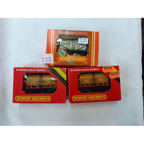 228 - Boxed Hornby Railways 00 Gauge ‘United Dairies’ Milk Tank Wagon R.007 & 2 ‘National Benzole’ Tank Wa... 