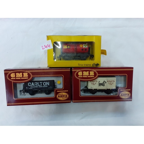 244 - Boxed Airfix Great Model Railways 00 Scale 7 Plank Carlton L.N.E.R. 54390-7, 12T Vent Van Spratts 54... 