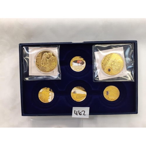 462 - Four Gold Plated Proof Coins - Two Prince William & Princess Katherine, '£5 British Bank Note' & Que... 