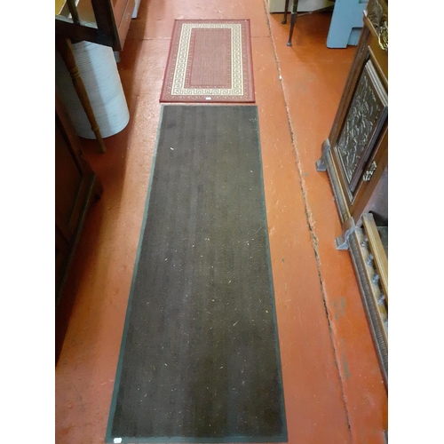 665 - Burgundy Patterned Floor Rug & Rubber Backed Hall Runner - rug is approx 108cm long x 60cm wide & ha... 