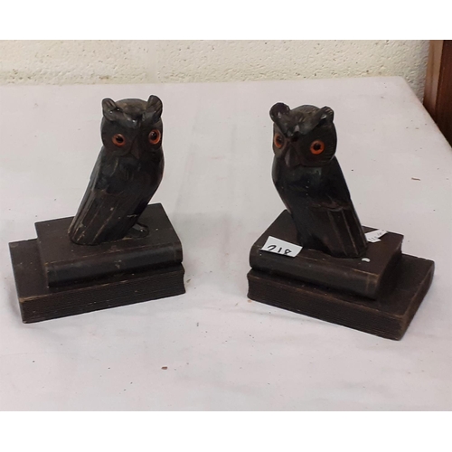 218 - Pair of Carved Wooden Owl Bookends - slight damage.