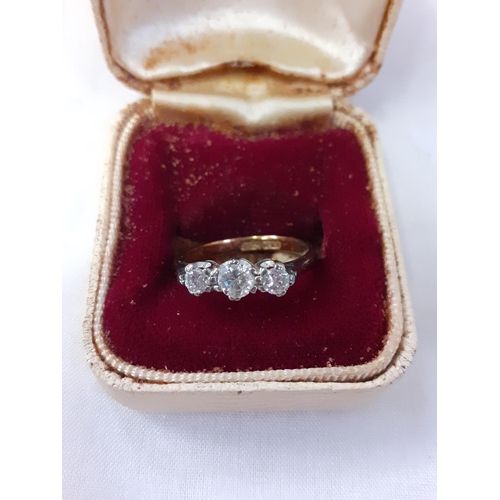 468 - 18ct Platinum Size L Ladies Ring with Trilogy Diamonds.