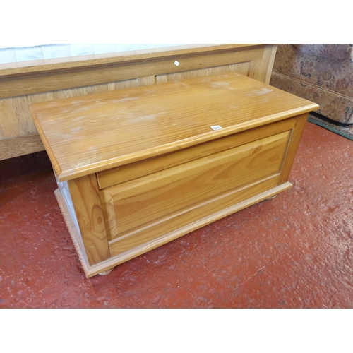 542 - Solid Pine Hinge Lid Blanket Box.