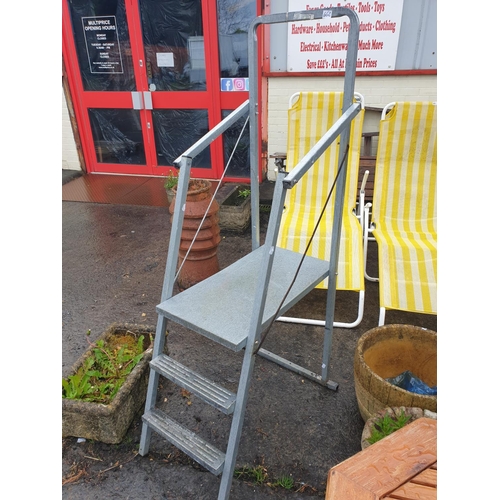 662 - Set of Folding Aluminium Platform Steps.