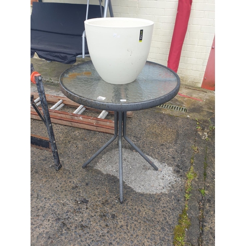 650 - Small Circular Glass Topped Patio Table - 28