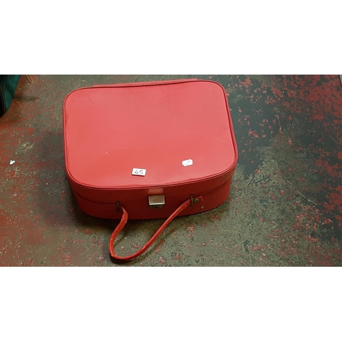 45 - Retro 1970's Red Vanity Case.