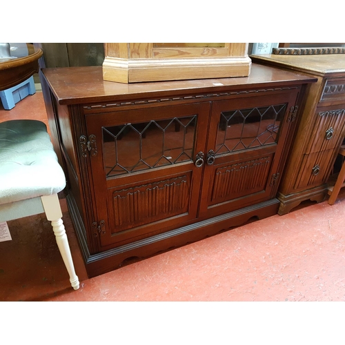 602 - Small Linen Fold TV Cabinet with Half Glazed Doors - 28