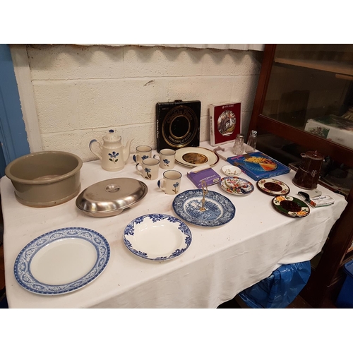 107 - Box to Include 5 Piece Coffee Set, Boxed Royal Albert & Chokin Plates, Blue & White China etc.