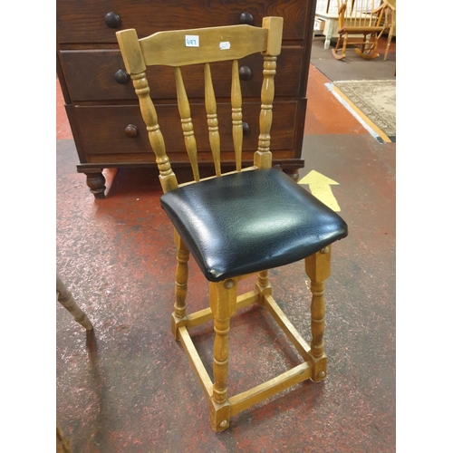 497 - Spindle Back Pine Stool with Leatherette Seat.