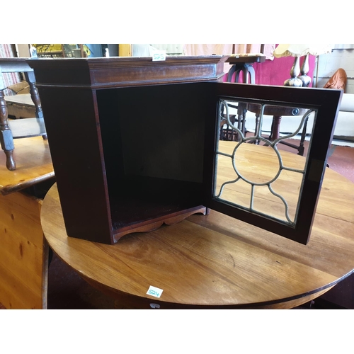 525 - Glazed Mahogany Wall Hanging Corner Cabinet with Leaded Glass Door.