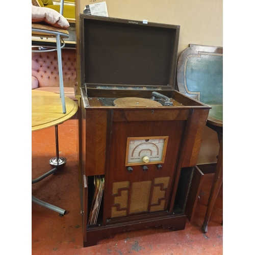 577 - 1940's Radiogram Cabinet with 