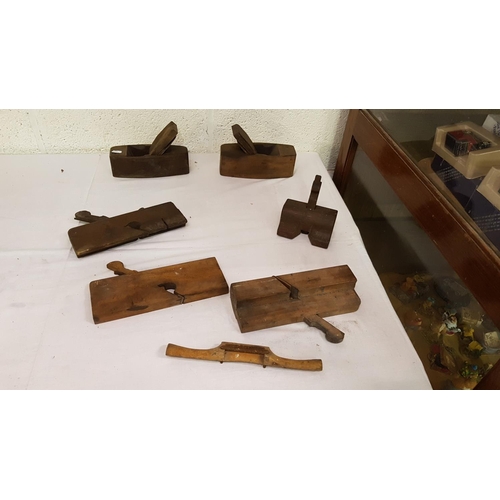 21 - Selection of Vintage Wood Planes.