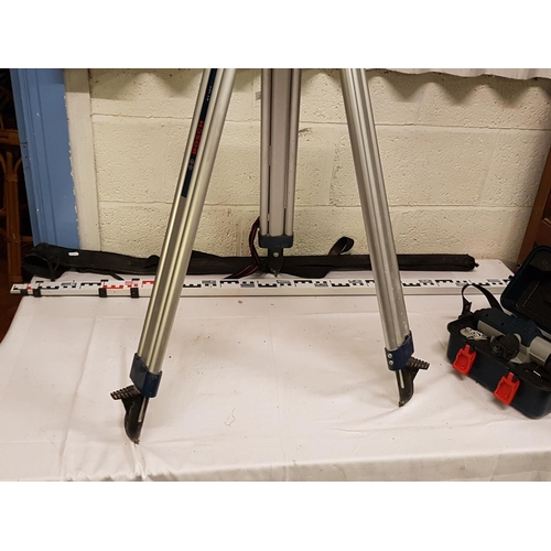 135 - BOSCH Surveyors Scope in Case with Staff & Tripod.