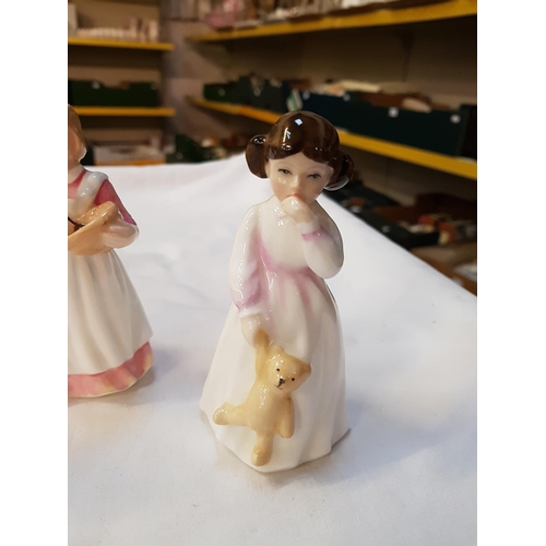 340 - Boxed Royal Doulton Daddy’s Girl HN 3435 Height c.11cm (c.4.25”), Boxed Royal Doulton Mother’s Helpe... 