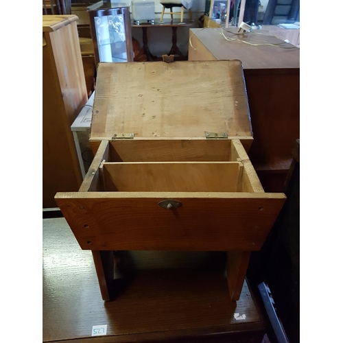 526 - Oak & Leather Topped Footstool with Lift Lid & Storage - approx 13