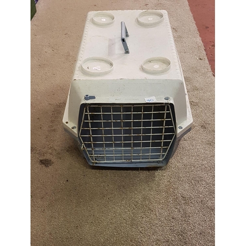 90 - Plastic Pet Carrier.