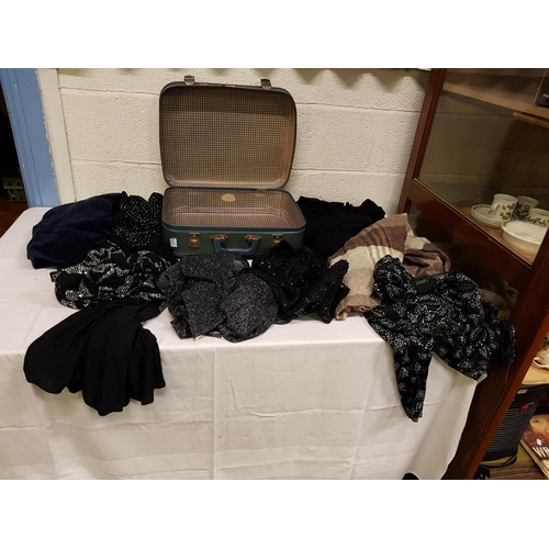92 - Vintage Travel Case & Selection of Vintage Clothing.