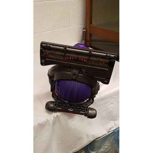 138 - Dyson DC24 Cylinder Vacuum - Working.