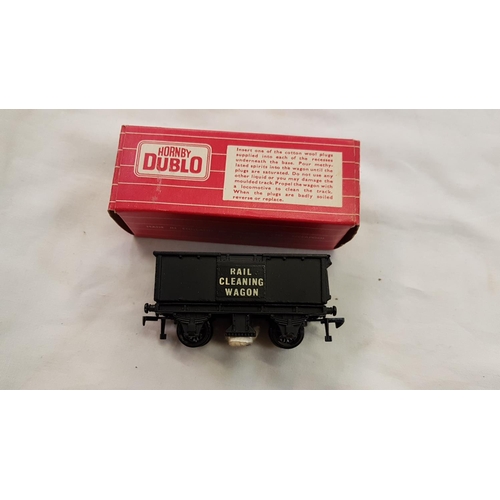 461 - Boxed Hornby-Dublo Rail Cleaning Wagon 4654 c.1960’s.