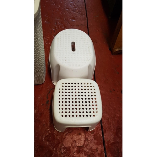 624 - White Plastic Laundry Bin with Two Plastic Step Stools.