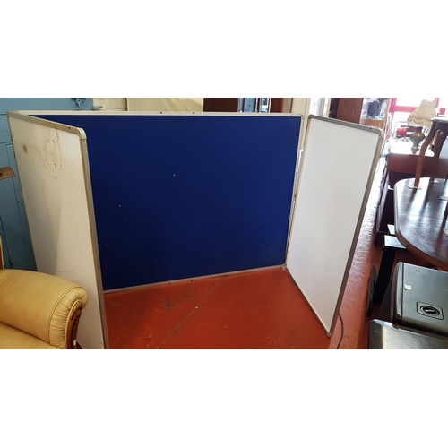 652 - Fold-Out Dry Wipe & Display Board - opened out measure 3.6m wide x 1.2m high - hinges need replacing... 