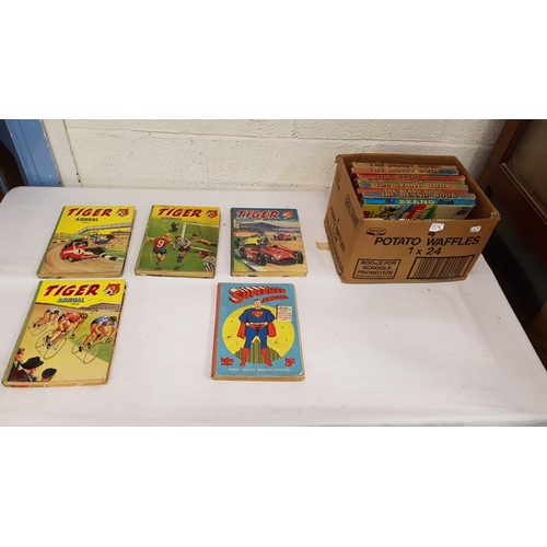 155 - Quantity of Vintage Annuals to Include The Dandy, The Beano & 1950's & 60's 
