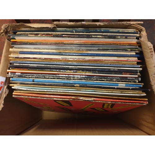 102 - 41 Vinyl LP Records Including Pink Floyd, Black Sabbath, Miles Davis, Bob Marley, Oasis & The Beatle... 
