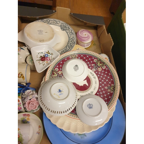 Box of China to Include Copeland Spode Plate, Wedgwood, Alfred Meakin etc.