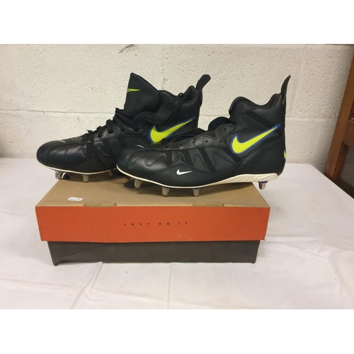 Boxed NEW Men's Nike Black & Neon/Yellow Varsity Royal Rugby Boots ...