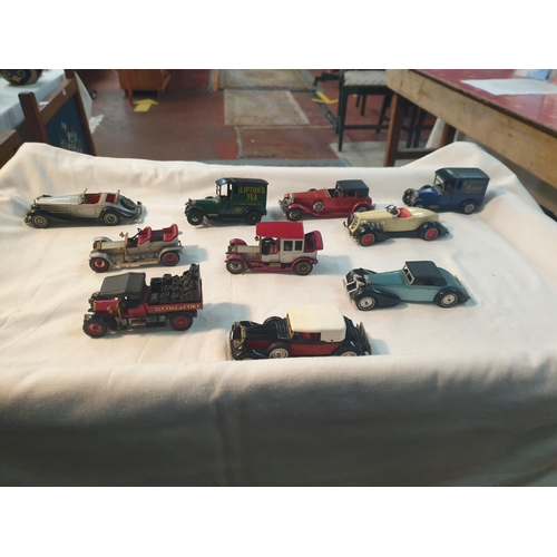 250 - Matchbox Models of Yesteryear 1930 Packard Victoria Y-15, 1938 Hispano-Suiza Y-17, 1937 Mercedes-Ben... 