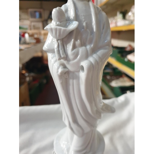 293 - Vintage Chinese Goddess 'Guanyin' Figure approx 9