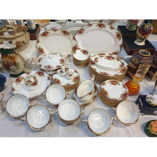 433 - 70 Piece 12 Place Setting Royal Albert 