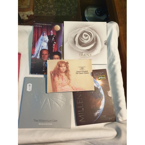 480 - Five £5 Coin Presentation Packs Including Diana Princess of Wales, Queen Elizabeth The Queen Mother.