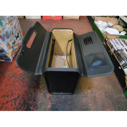 68 - Large Black Pilots Combination Case.