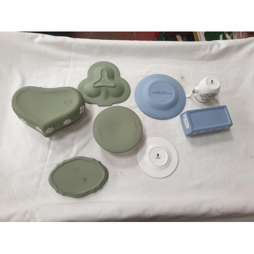 349 - Tray of Assorted Wedgwood Jasperware Including Candle Holder, Green & White etc.