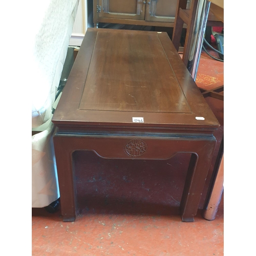 Oriental Style Dark Wood Coffee Table - approx 41cm tall x 1.02m long x ...