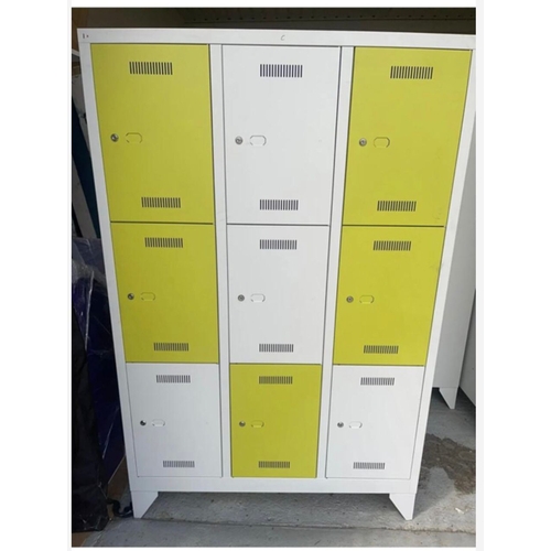 45 - Gym Lockers Nearly New 
Collection from Nazeing
W1200 D500 H1700 
with keys and locks