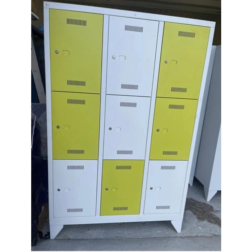 45 - Gym Lockers Nearly New 
Collection from Nazeing
W1200 D500 H1700 
with keys and locks