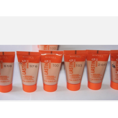 27 - 101 x Rimmel sample size foundation

All Rimmel Lasting Radiance, 
Medium Coverage Anti Pollution Fo... 