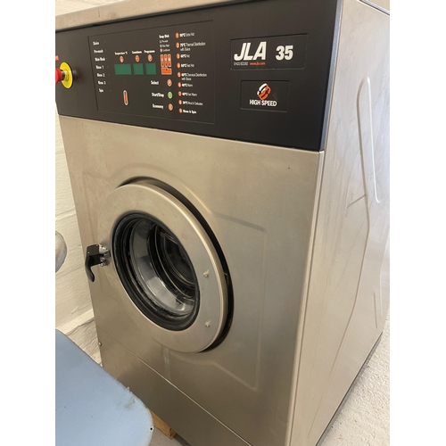 62 - JLA COMMERCIAL HIGH-SPEED WASHING MACHINE WITH PLINTH
Description:
JLA COMMERCIAL HIGH-SPEED WASHING... 