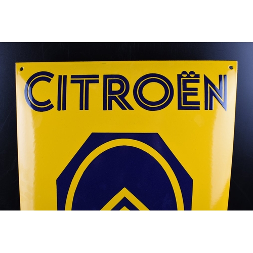 120 - Sign - Citroën - Citroen service; beautiful enamel sign of great quality

The sign is put into the 8... 