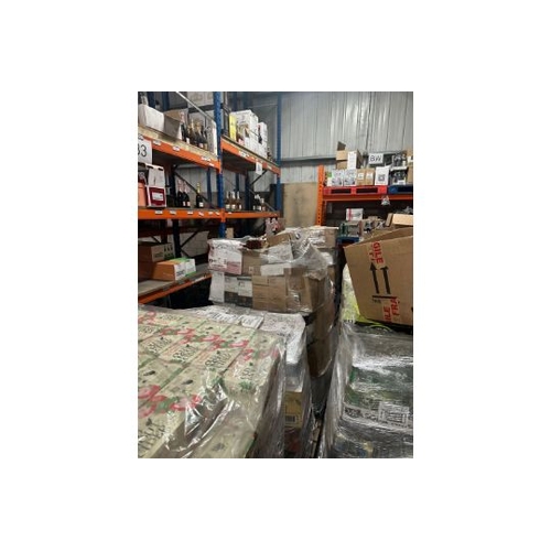 371 - Warehouse clearance of surplus vodka, spirits, liqueurs,wines, beer, see Photos section of
Descripti... 