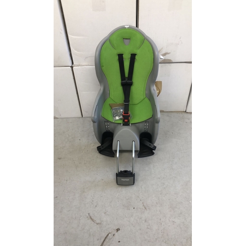 226 - Lot 226- Hamax child seat