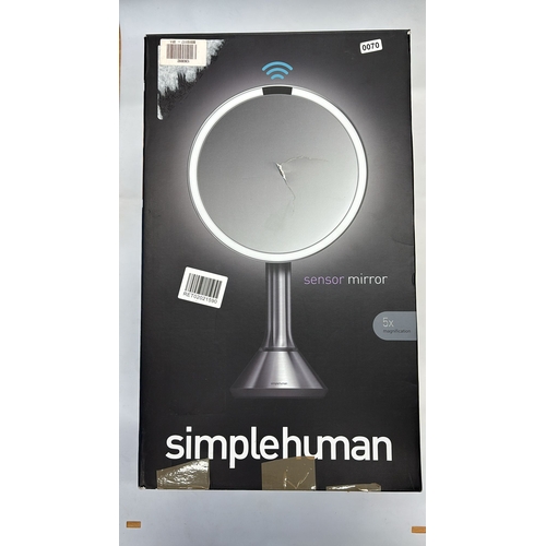 340 - Lot 70 - Simplehuman sensor mirror